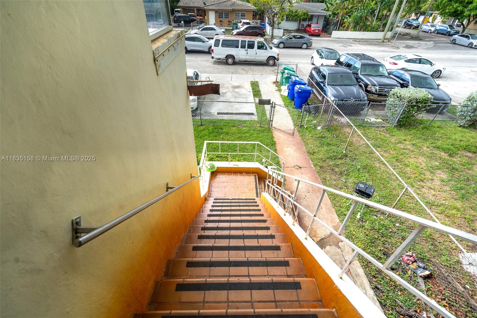 See details / 2220 sq. ft. $ 2025-07-07 0 Photo