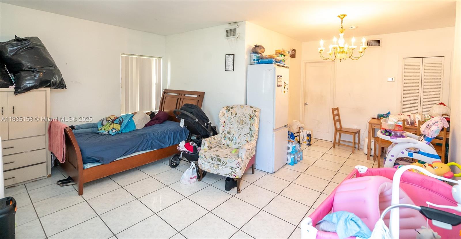 See details / 2220 sq. ft. $ 2025-07-07 0 Photo