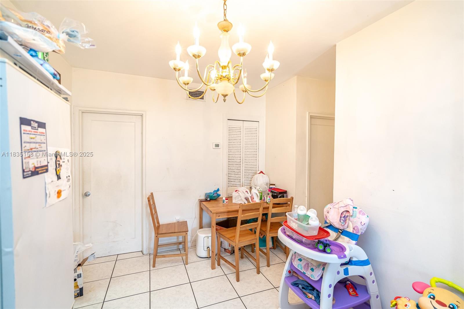 See details / 2220 sq. ft. $ 2025-07-07 0 Photo