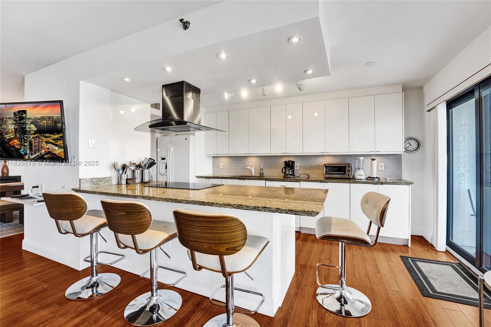 Photo of 1201 Ocean Dr  #1508N, Hollywood, Florida, 33019 - 