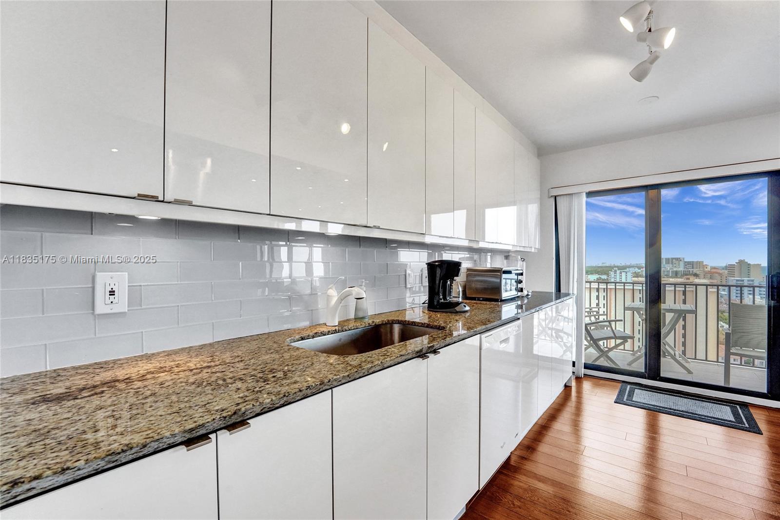 Photo of 1201 Ocean Dr  #1508N, Hollywood, Florida, 33019 - 