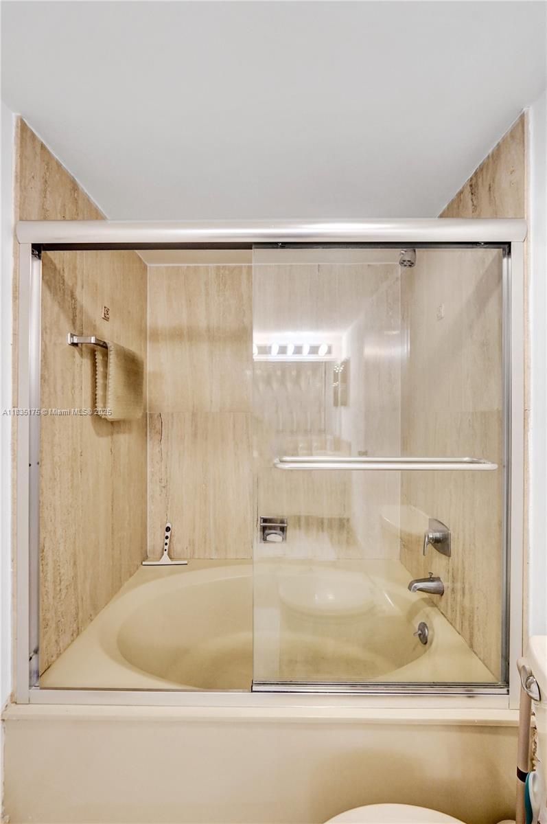 Photo of 1201 Ocean Dr  #1508N, Hollywood, Florida, 33019 - 