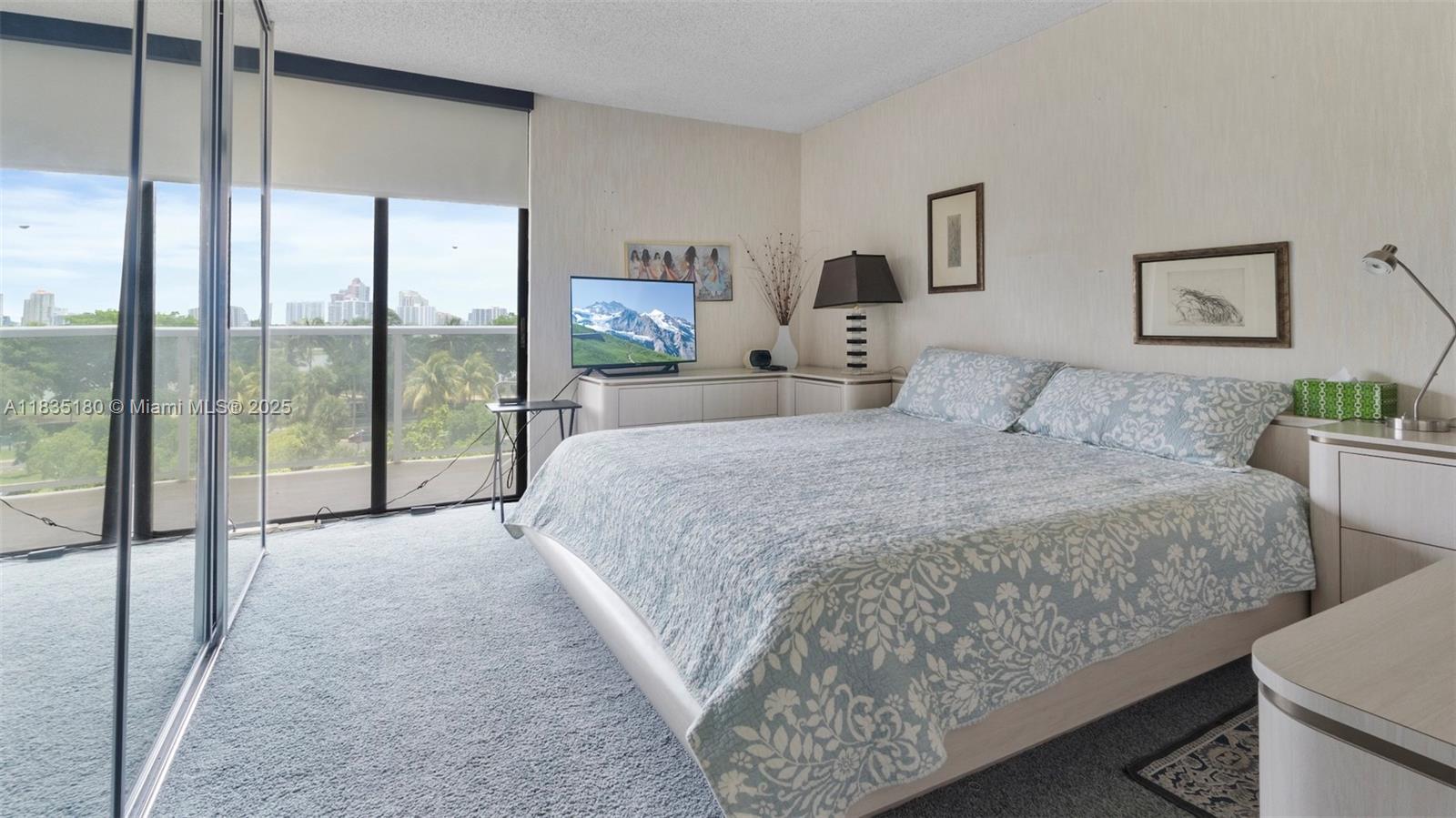 Photo of 3701 Country Club Dr  #606, Aventura, Florida, 33180 - 