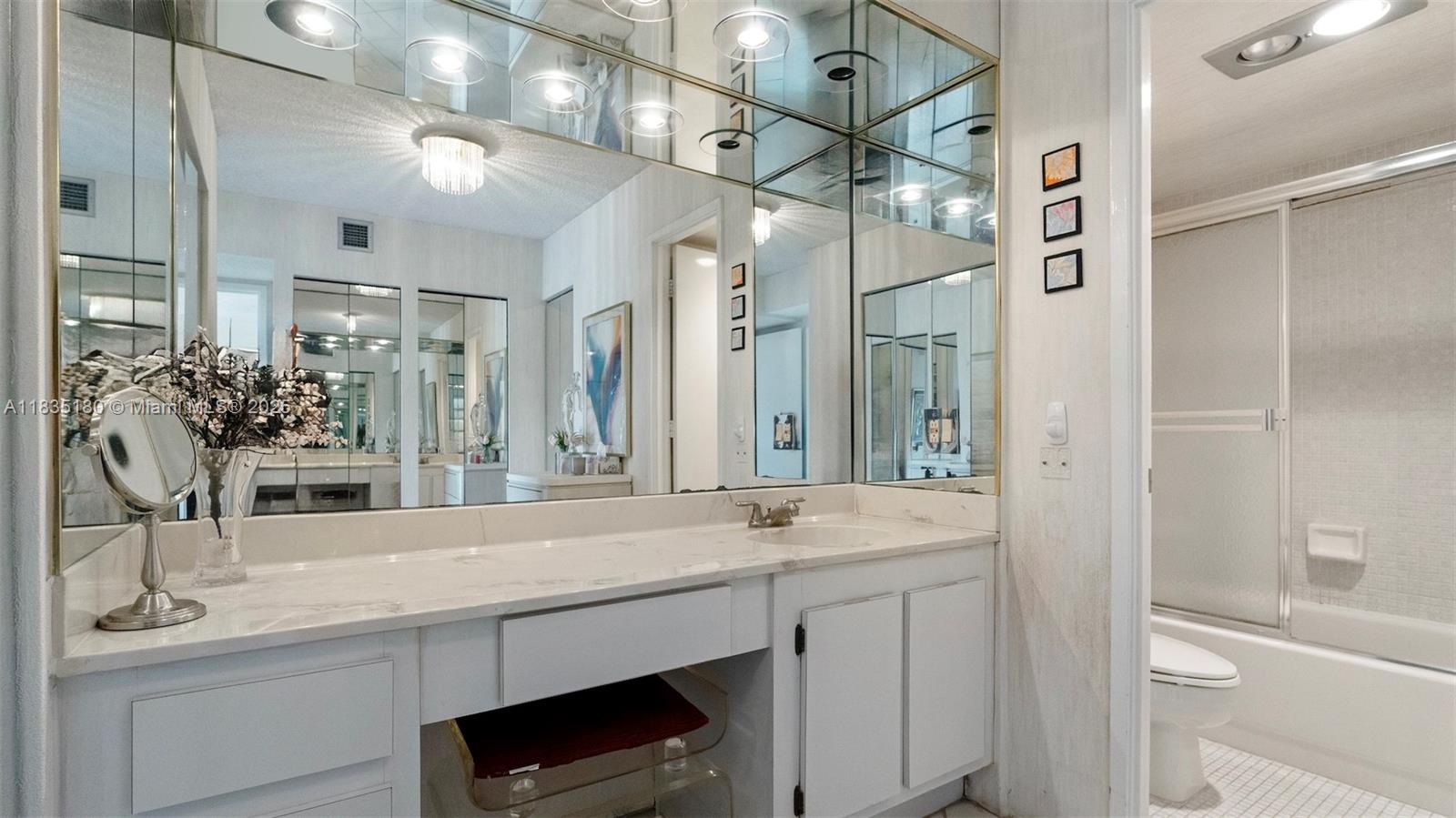 Photo of 3701 Country Club Dr  #606, Aventura, Florida, 33180 - 