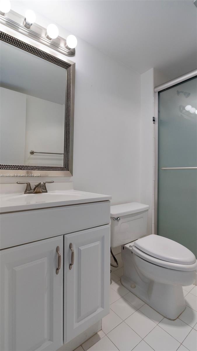 Photo of 3701 Country Club Dr  #606, Aventura, Florida, 33180 - 