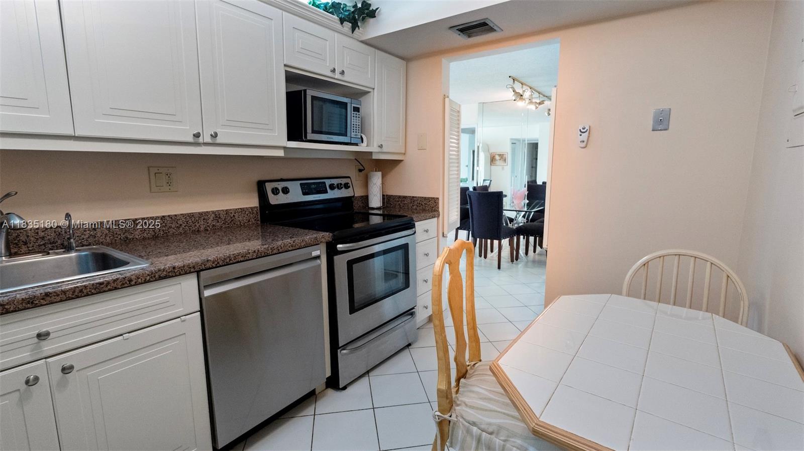 Photo of 3701 Country Club Dr  #606, Aventura, Florida, 33180 - 