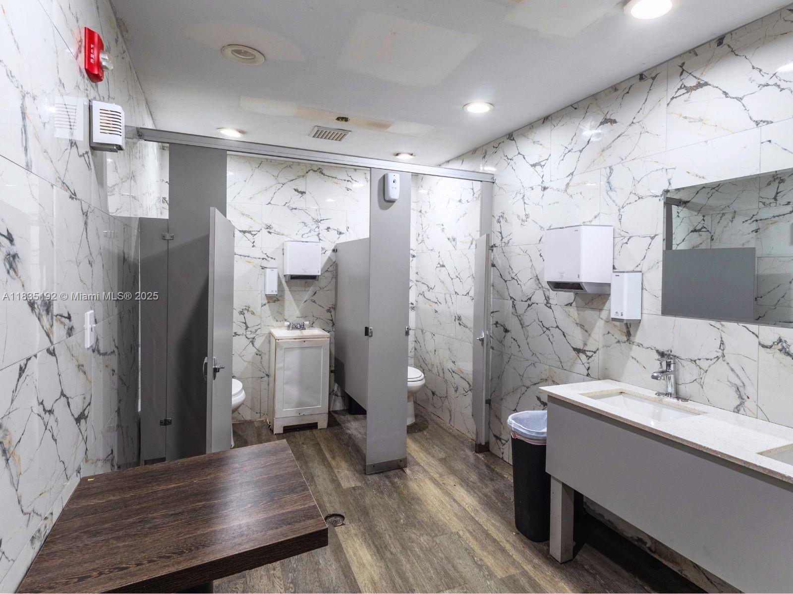 See details / sq. ft. $ 2025-07-07 0 Photo