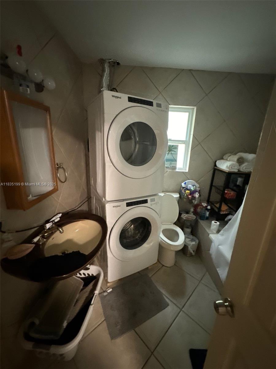 See details / 2700 sq. ft. $ 2025-07-28 0 Photo