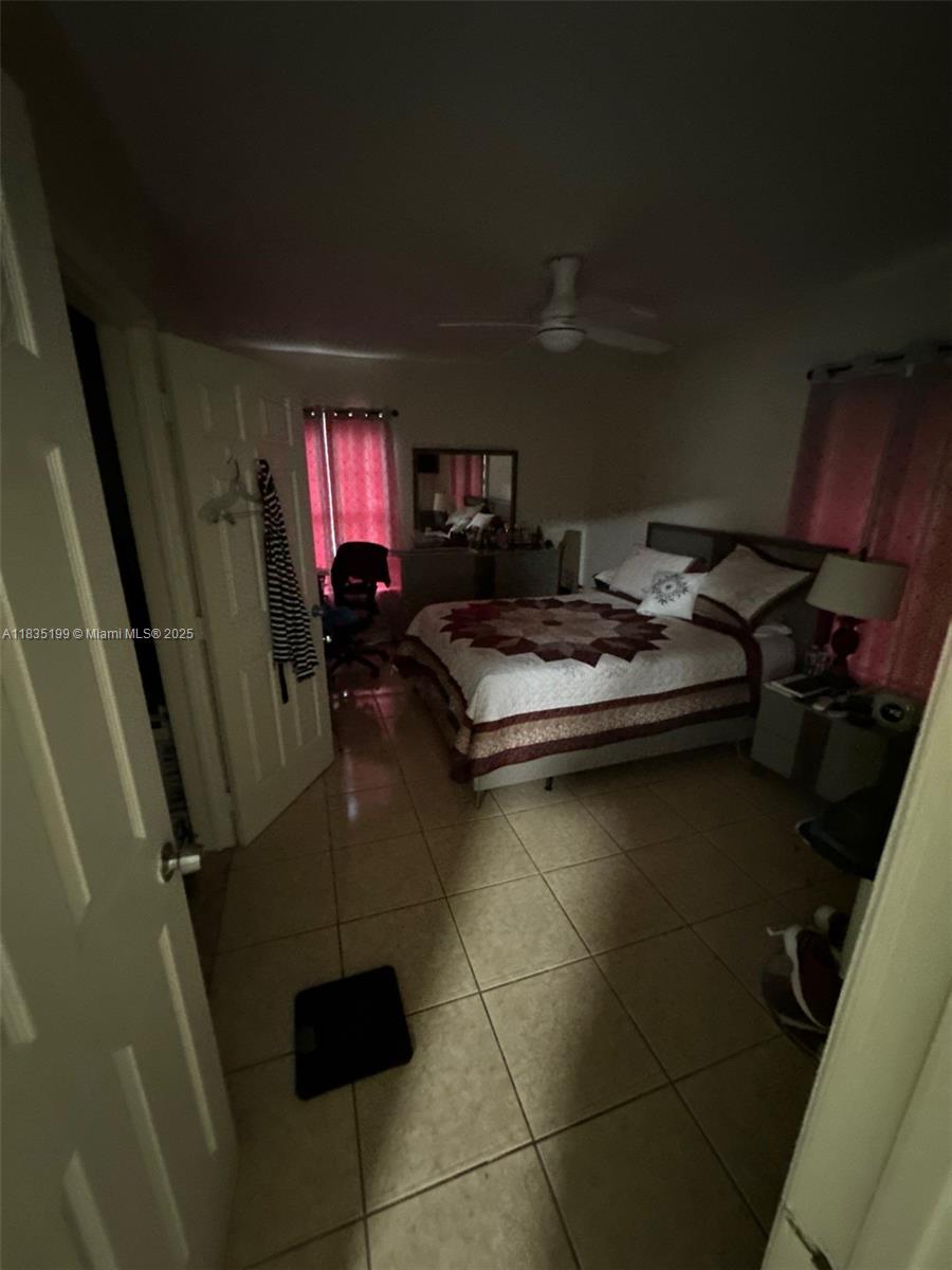 See details / 2700 sq. ft. $ 2025-07-28 0 Photo