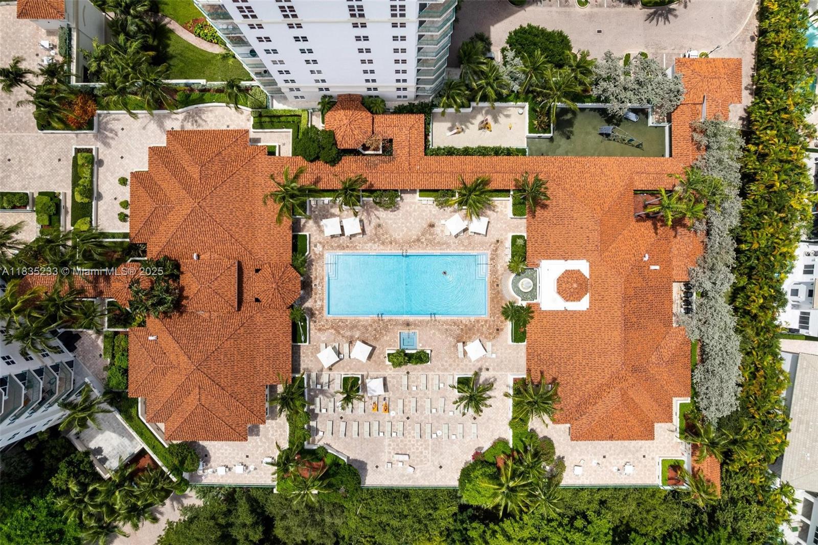 Photo of 20000 Country Club Dr  #TS02, Aventura, Florida, 33180 - 