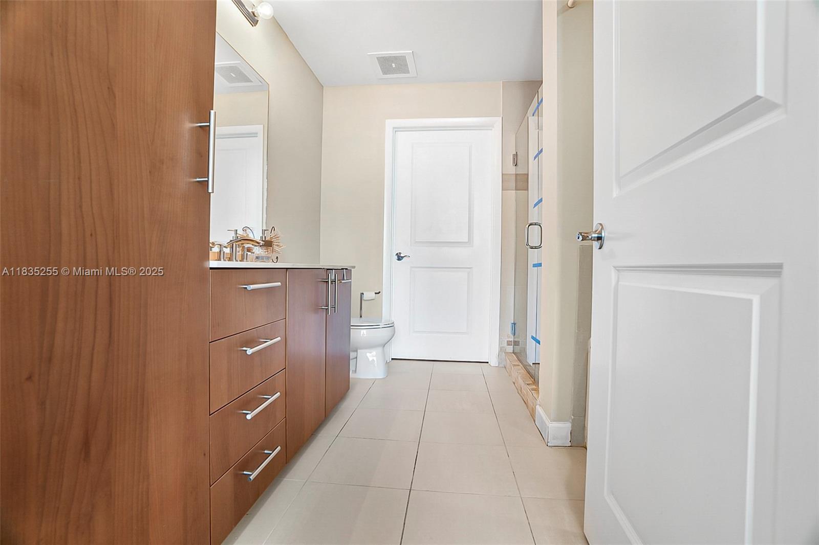 Photo of 1945 Ocean Dr  #901, Hallandale Beach, Florida, 33009 - 