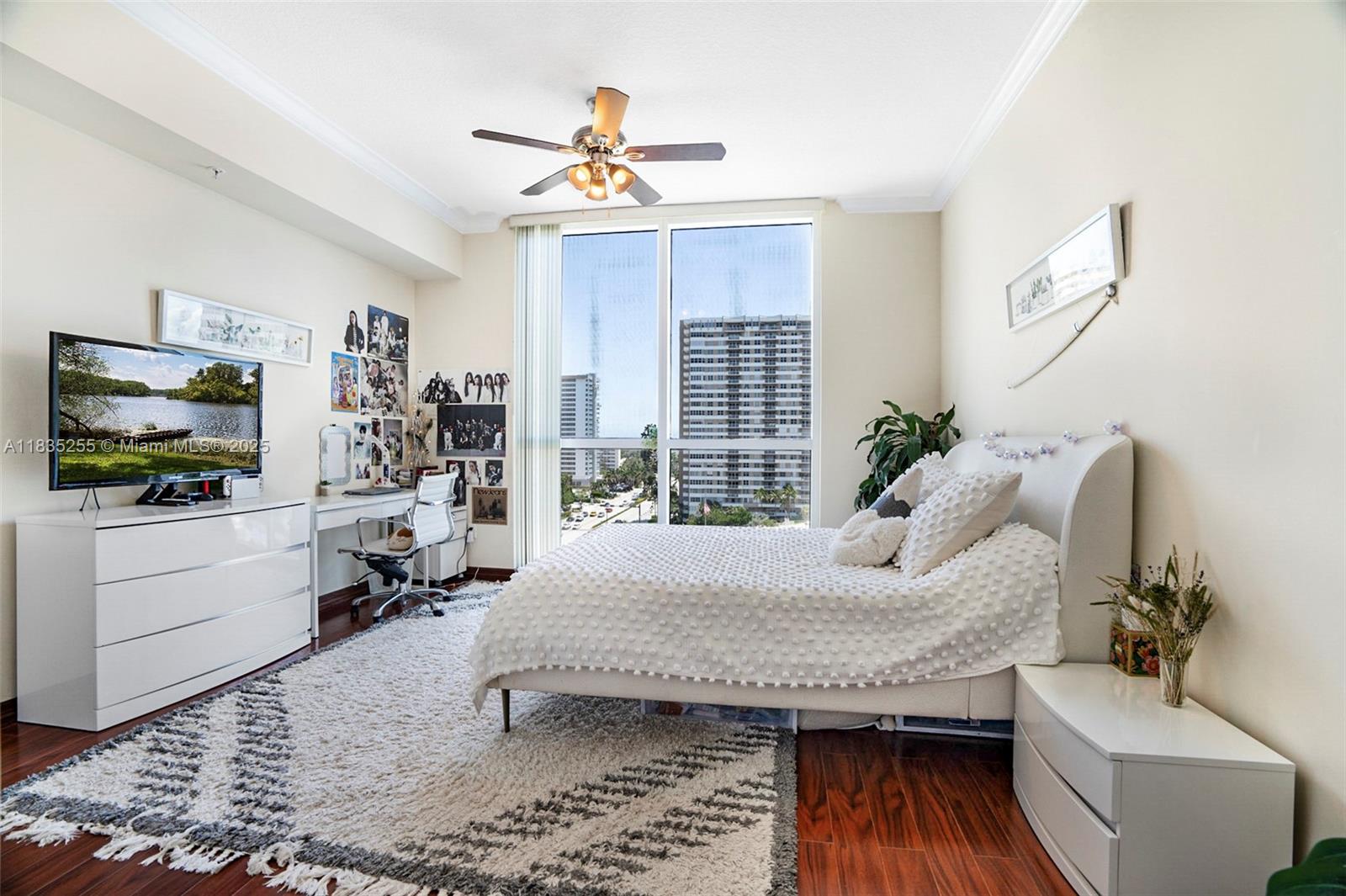 Photo of 1945 Ocean Dr  #901, Hallandale Beach, Florida, 33009 - 