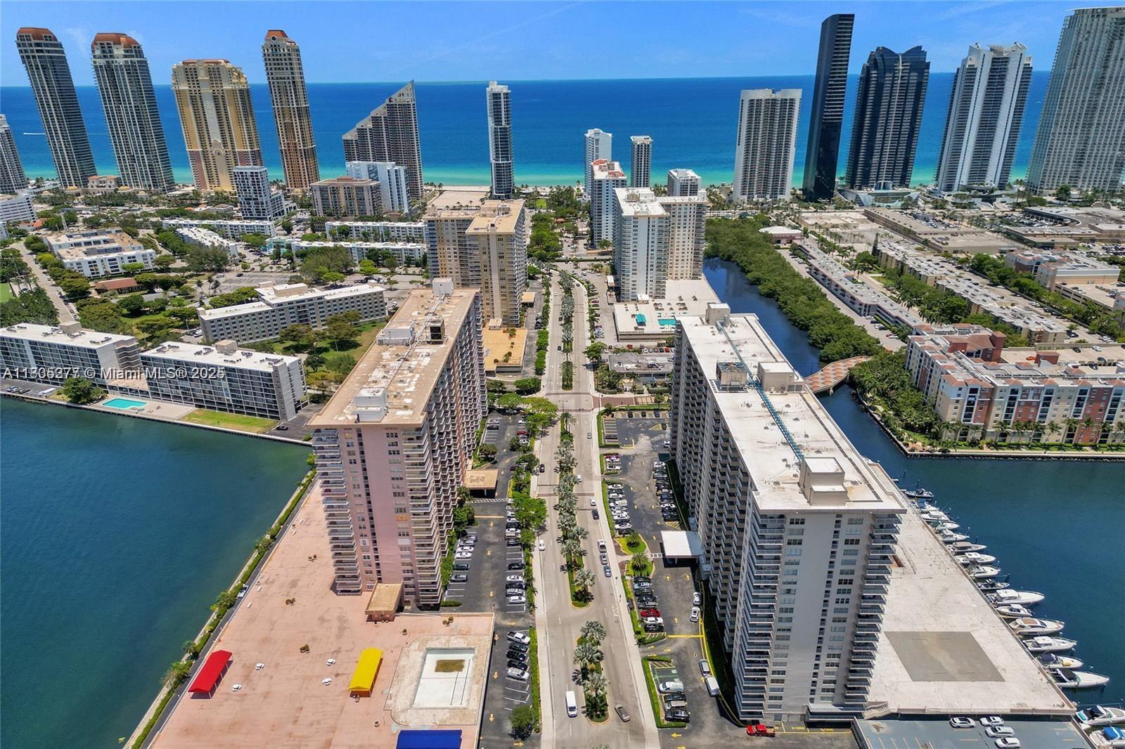 See details 415 1 / 2 943 sq. ft. $ 2025-07-28 0 Photo