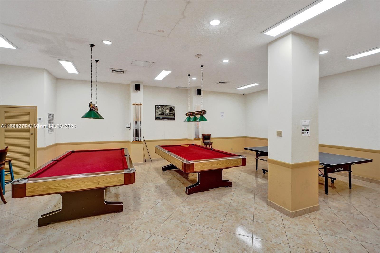 See details 415 1 / 2 943 sq. ft. $ 2025-07-28 0 Photo