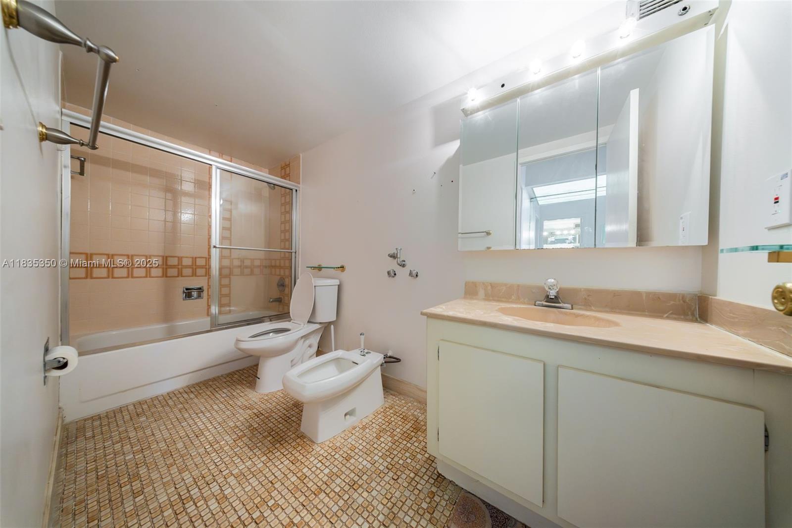 Photo of 2500 Parkview Dr  #1502, Hallandale Beach, Florida, 33009 - 