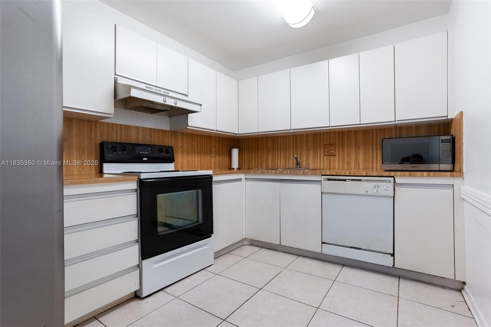 Photo of 2500 Parkview Dr #1502, Hallandale Beach, Florida, 33009 -