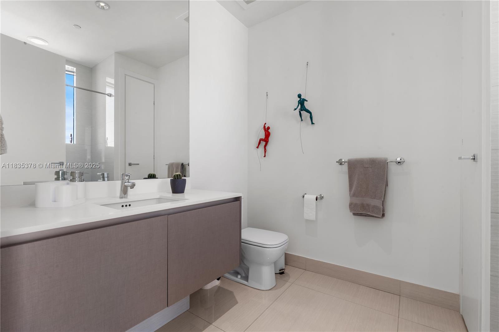 Photo of 3250 188th St  #LPH02, Aventura, Florida, 33180 - 