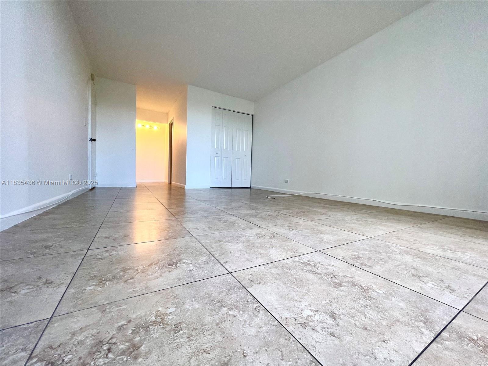 See details M01 2 / 2 1286 sq. ft. $ 2025-07-07 0 Photo