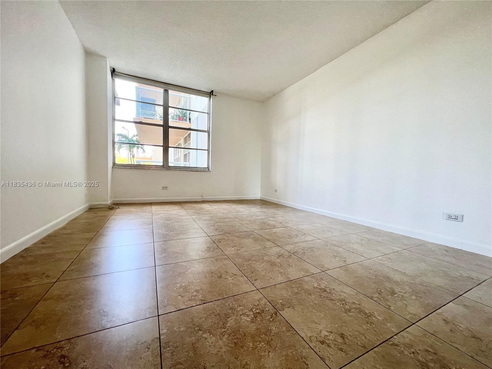 See details M01 2 / 2 1286 sq. ft. $ 2025-07-07 0 Photo