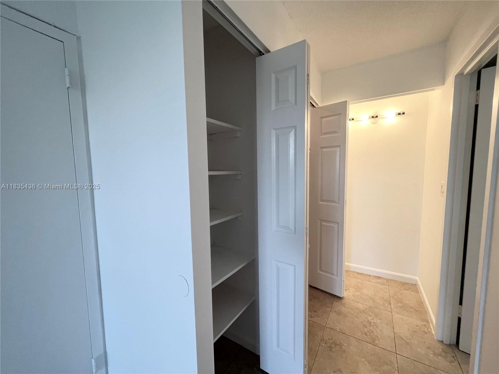 See details M01 2 / 2 1286 sq. ft. $ 2025-07-07 0 Photo