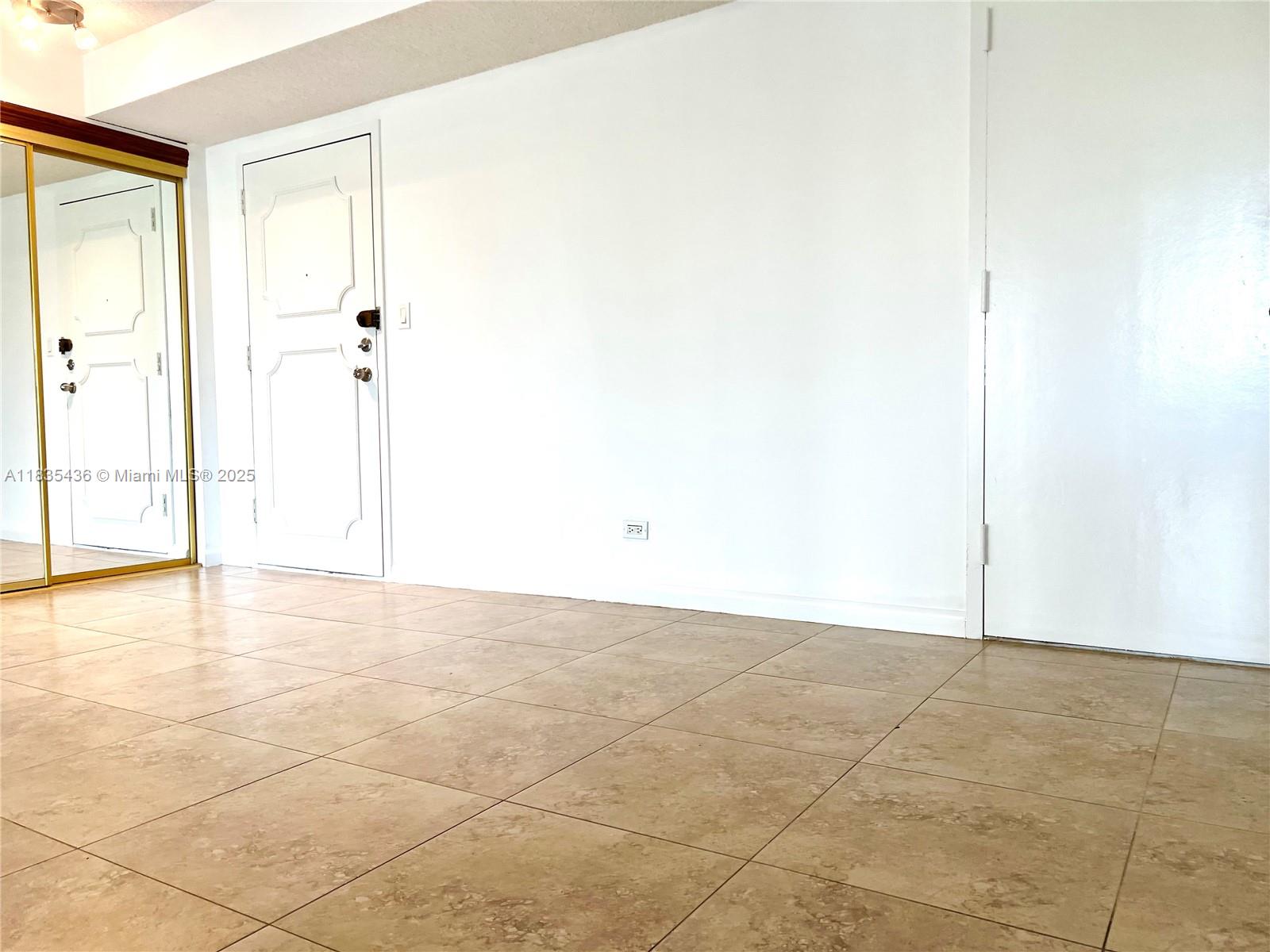 See details M01 2 / 2 1286 sq. ft. $ 2025-07-07 0 Photo