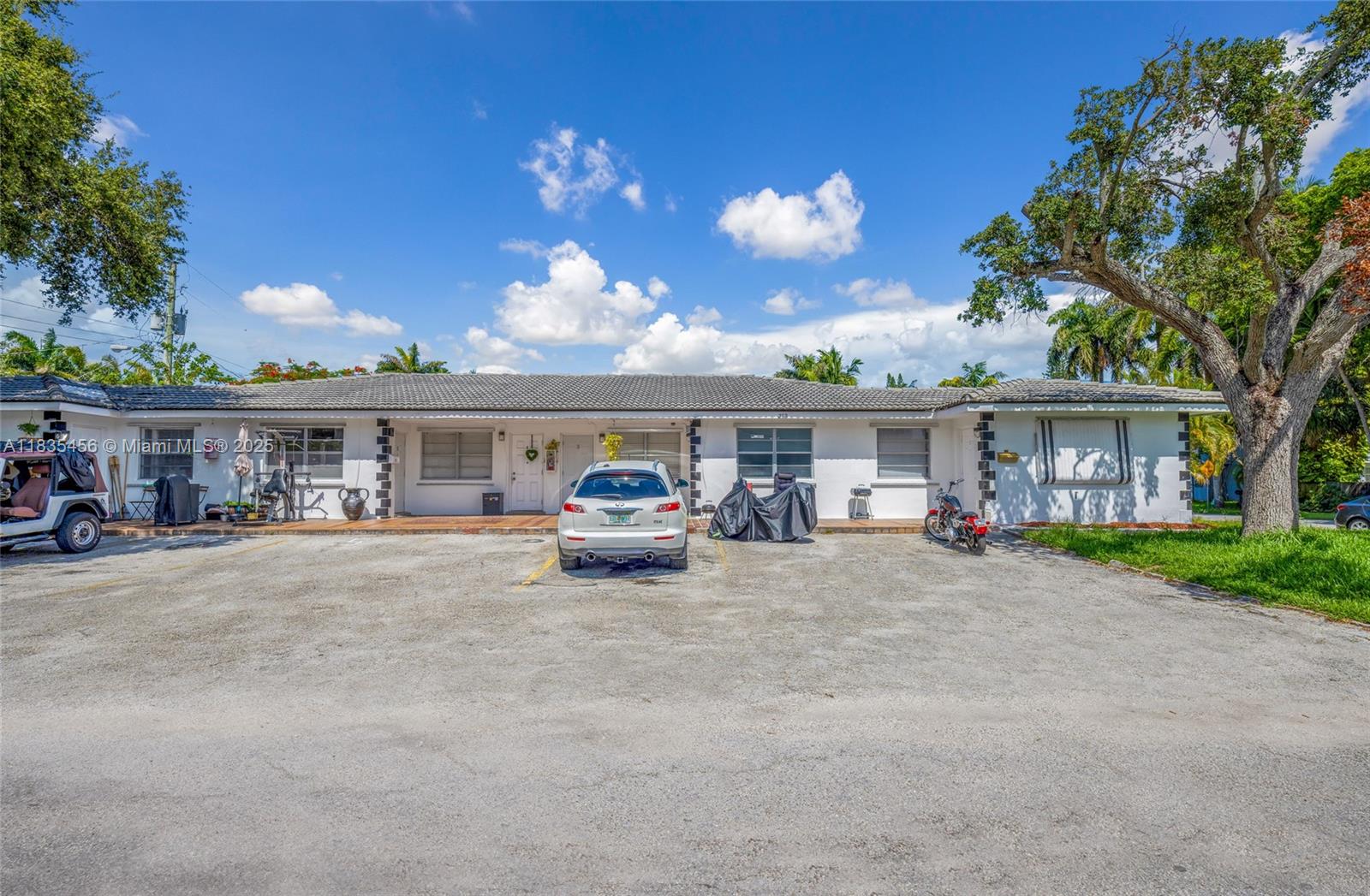 See details / 2690 sq. ft. $ 2025-07-07 0 Photo
