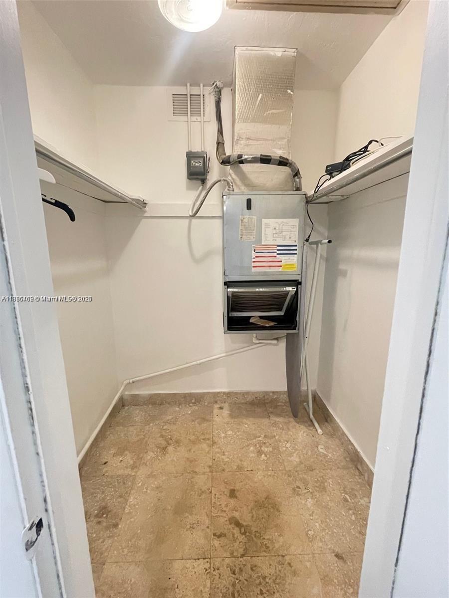 Ver detalles 1-6 / sq. ft. $ 2025-07-07 0 foto
