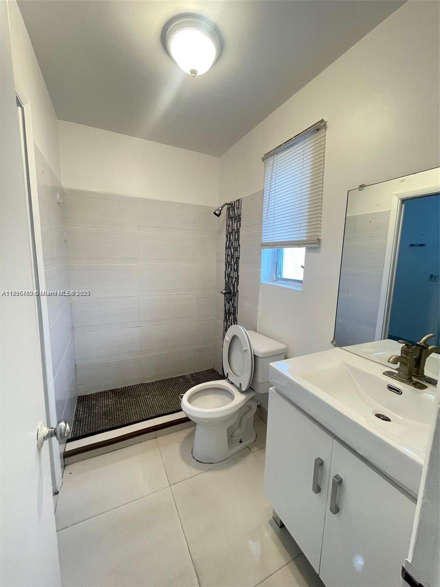 Ver detalles 1-6 / sq. ft. $ 2025-07-07 0 foto