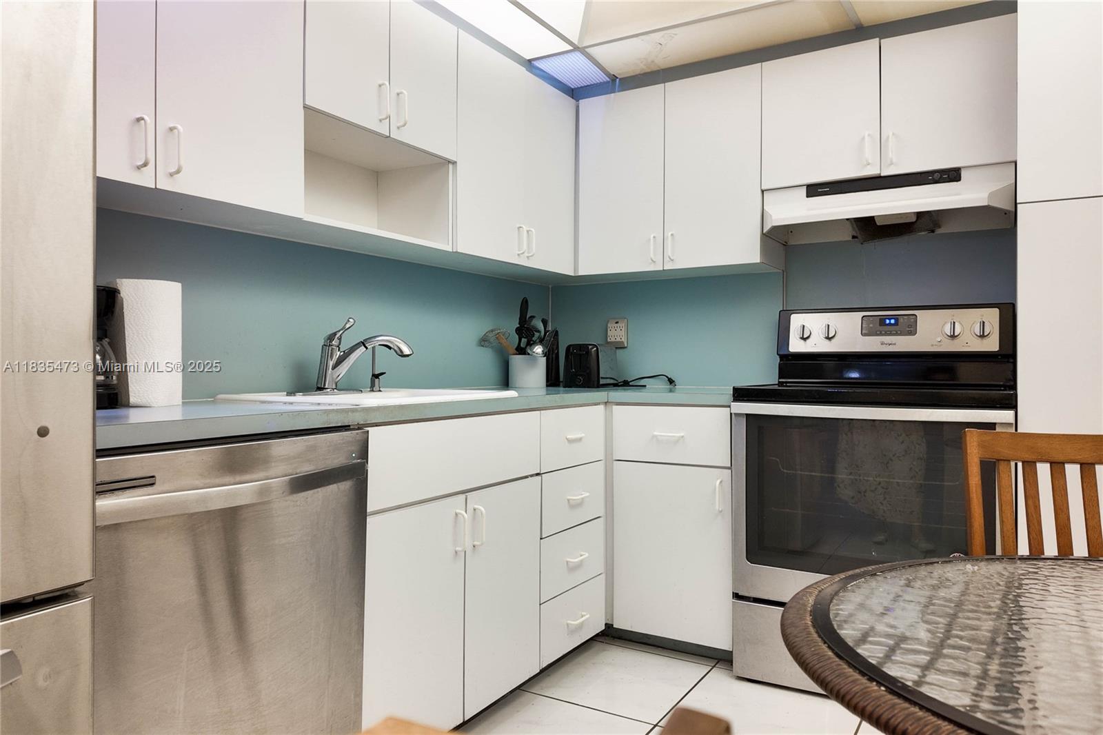 10D 1 / 2 870 sq. ft. $ 2025-07-07 0 Photo