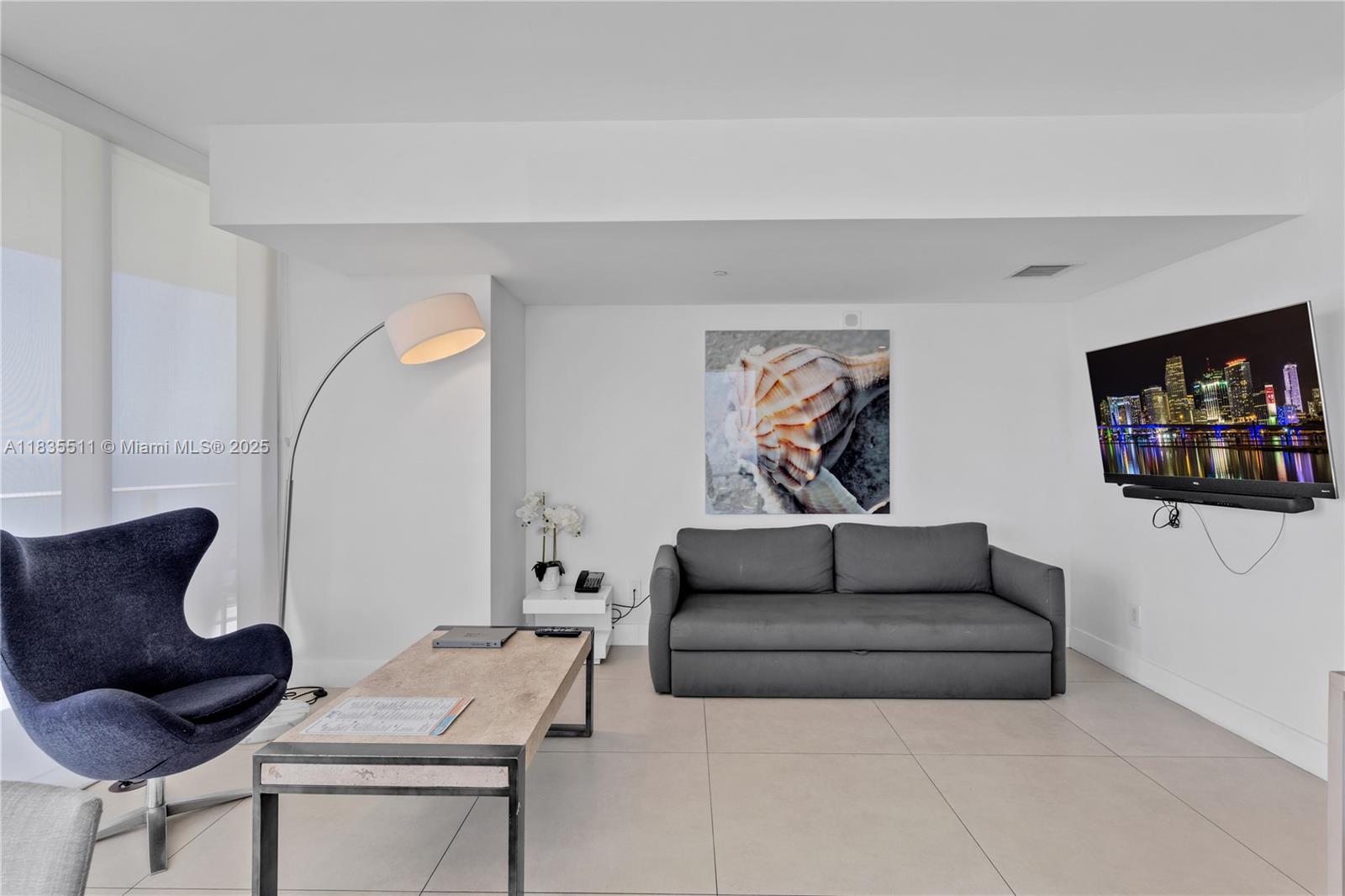 See details 2302 2 / 2 1145 sq. ft. $ 2025-07-07 0 Photo