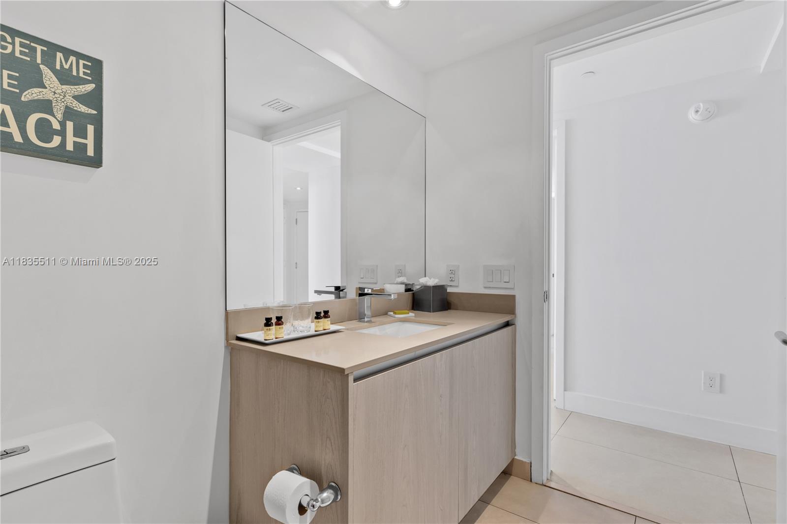 See details 2302 2 / 2 1145 sq. ft. $ 2025-07-07 0 Photo