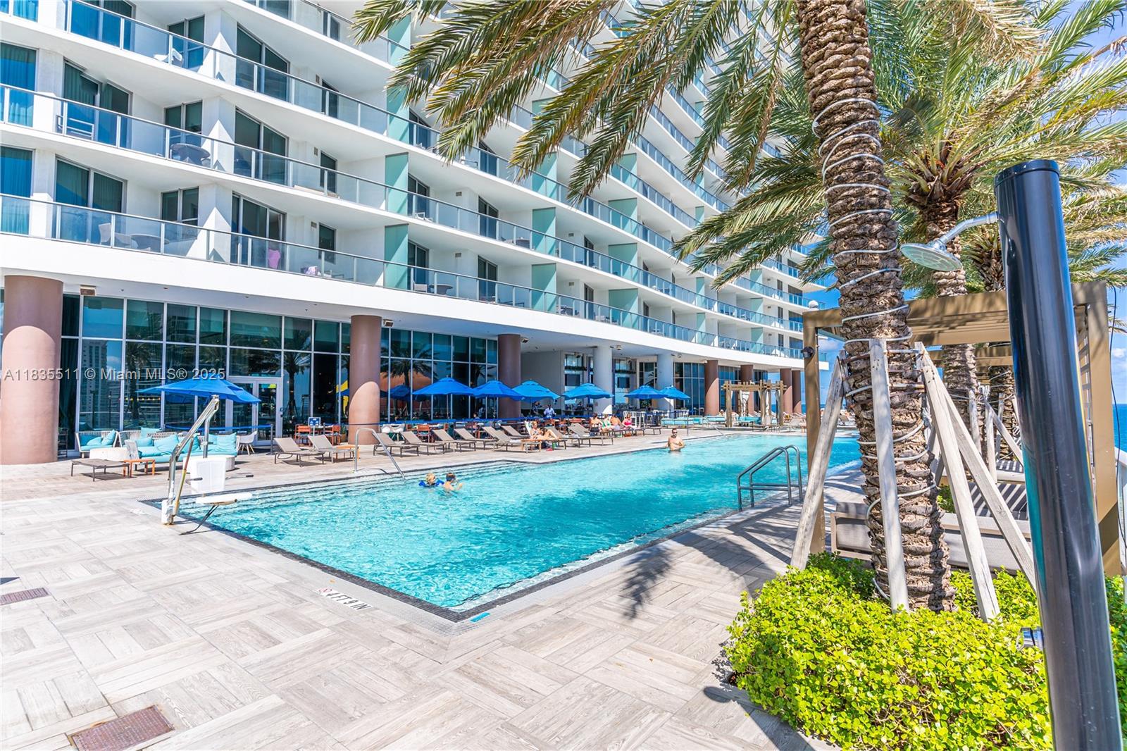 See details 2302 2 / 2 1145 sq. ft. $ 2025-07-07 0 Photo