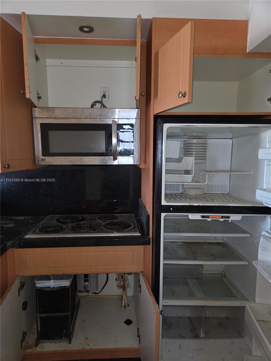 Photo of 400 Kings Point Dr  #401, Sunny Isles Beach, Florida, 33160 - 
