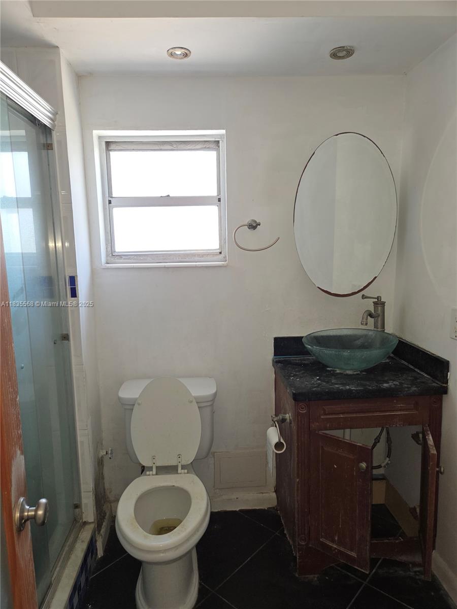 Photo of 400 Kings Point Dr  #401, Sunny Isles Beach, Florida, 33160 - 