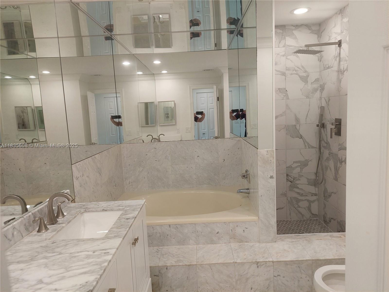 Photo of 255 Poinciana  (255), Sunny Isles Beach, Florida, 33160 - 