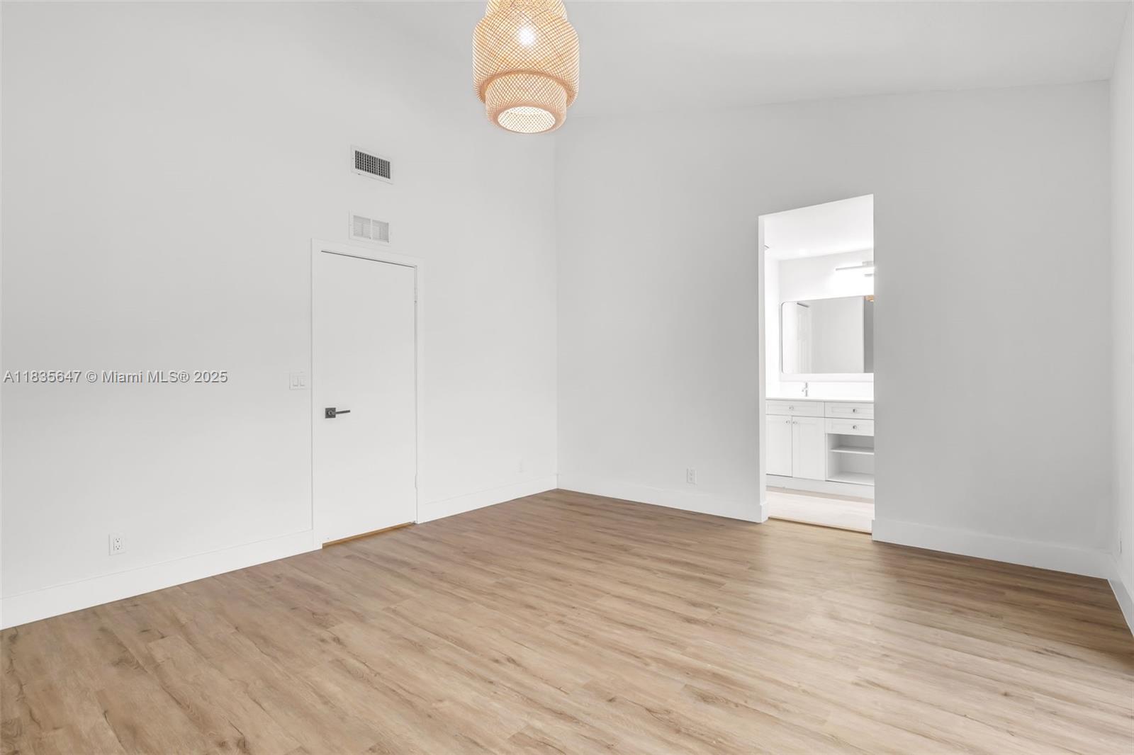 Photo of 21160 Mainsail Cir  (21160), Aventura, Florida, 33180 - 