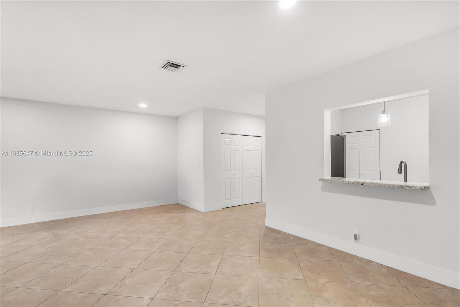 Photo of 21160 Mainsail Cir  (21160), Aventura, Florida, 33180 - 