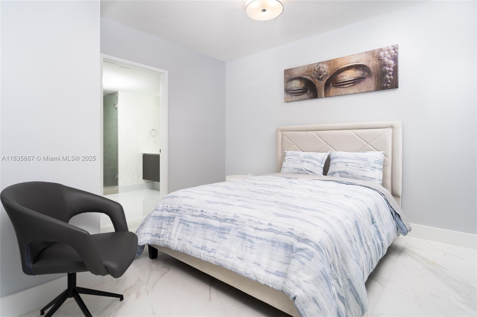 Ver detalles 4-2306 3 / 3 1524 sq. ft. $ 2025-07-07 0 foto