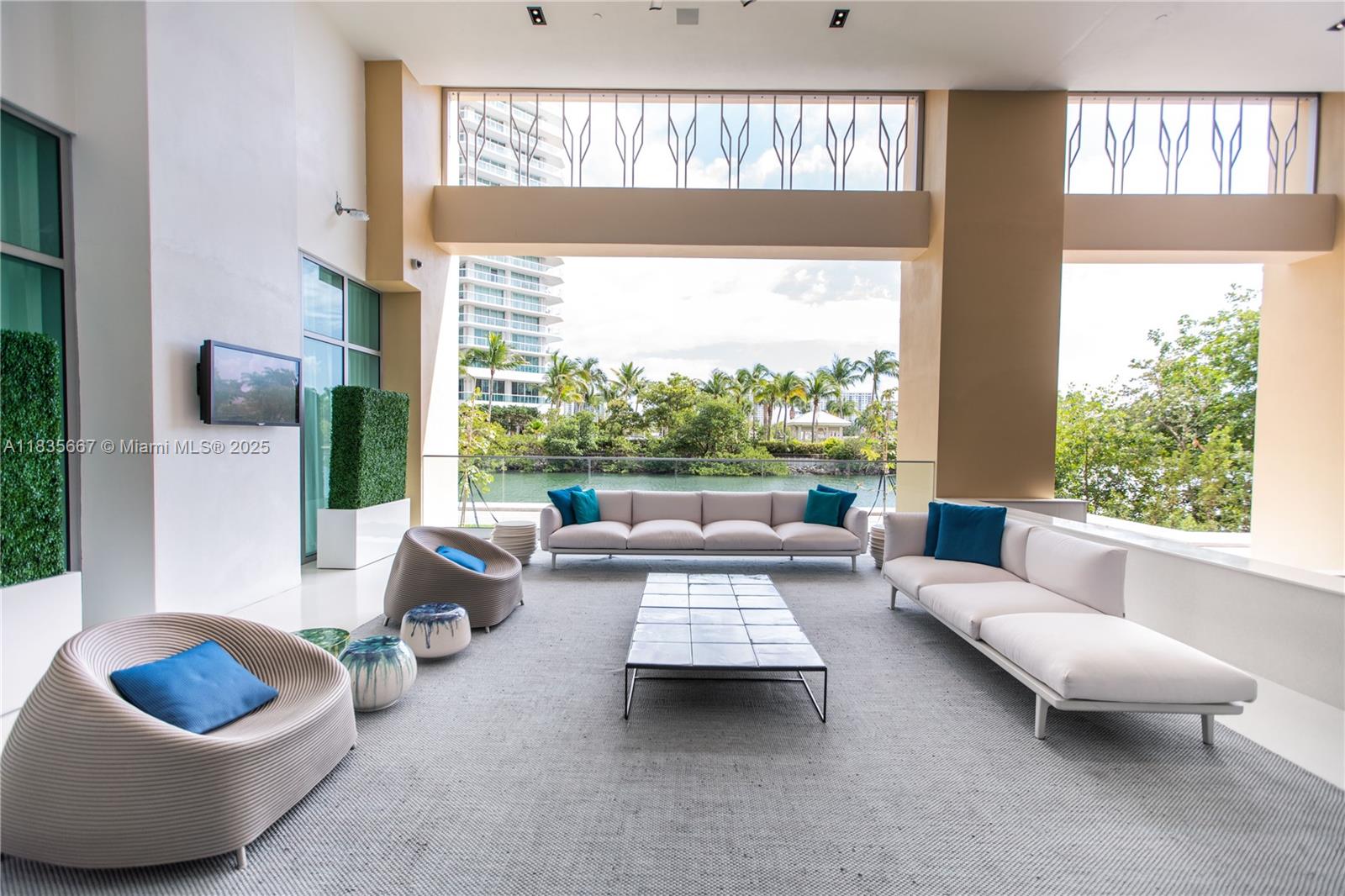 Ver detalles 4-2306 3 / 3 1524 sq. ft. $ 2025-07-07 0 foto