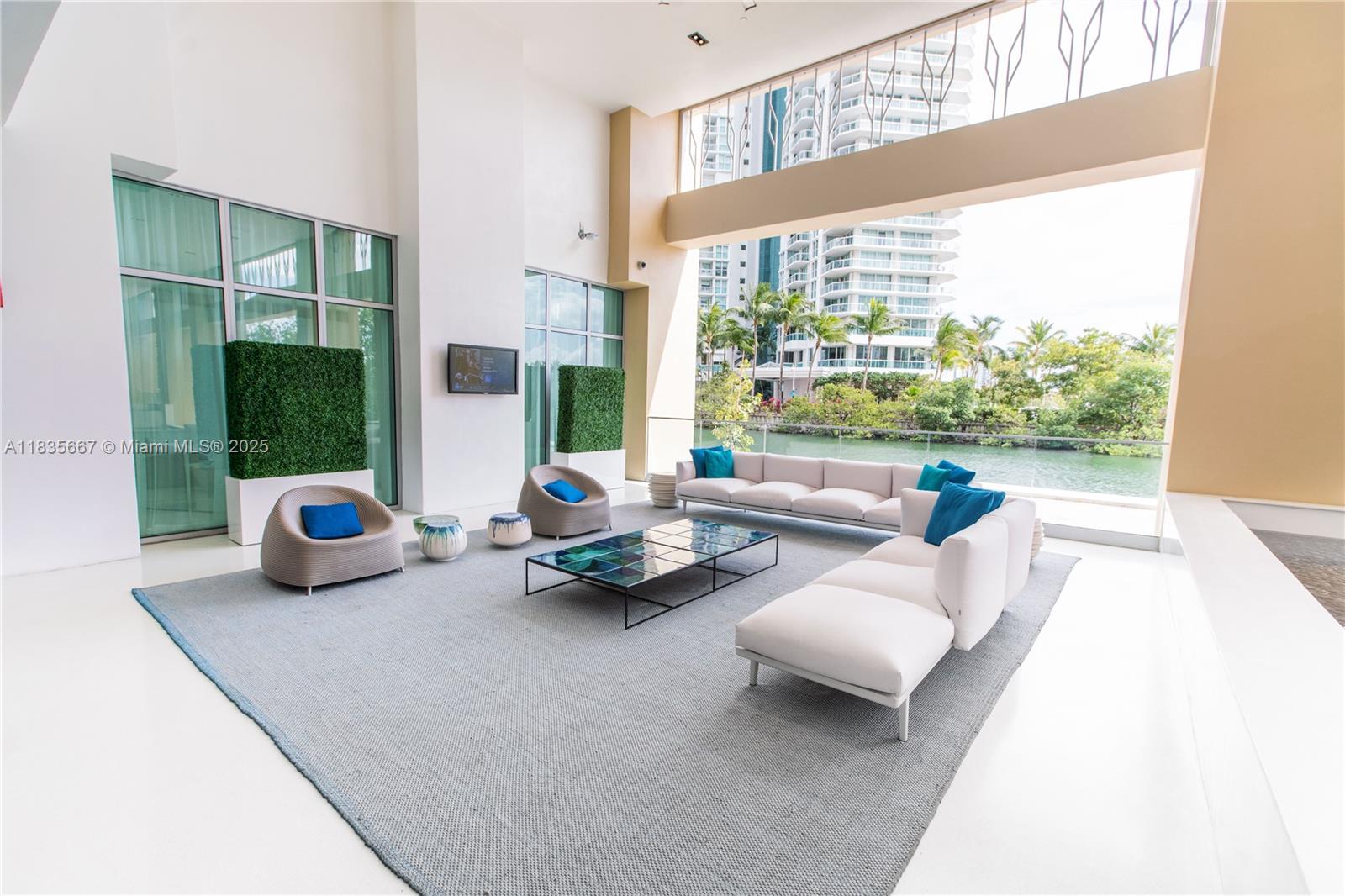 Ver detalles 4-2306 3 / 3 1524 sq. ft. $ 2025-07-07 0 foto