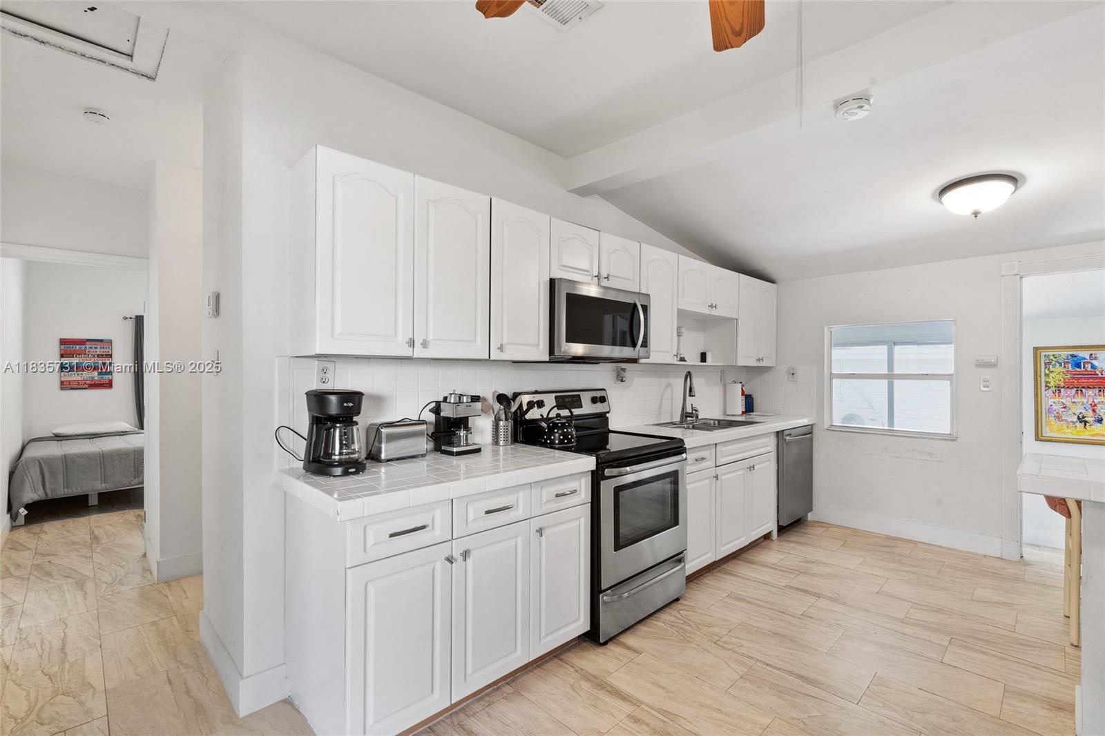 See details / 2174 sq. ft. $ 2025-07-07 0 Photo