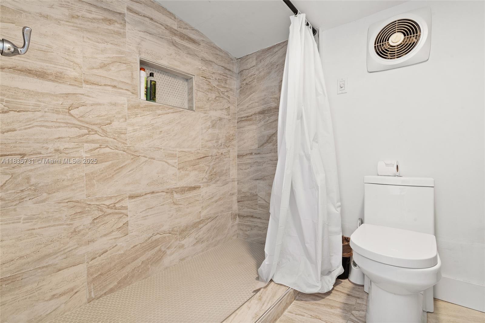 See details / 2174 sq. ft. $ 2025-07-07 0 Photo