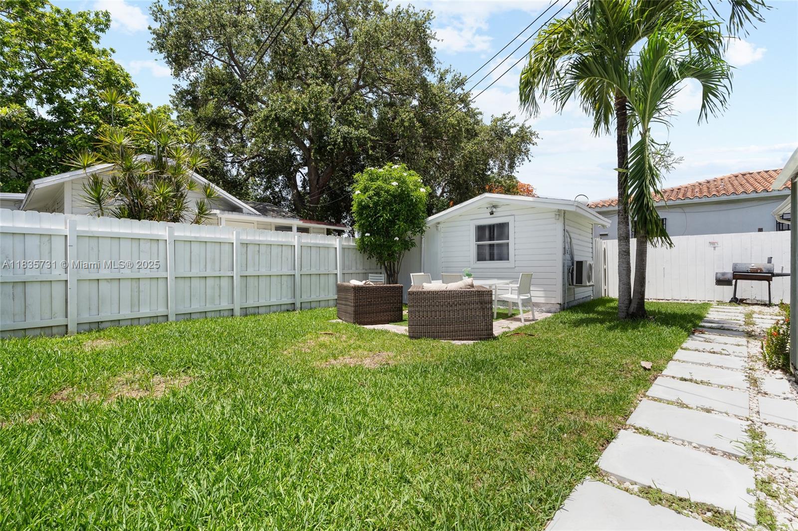 See details / 2174 sq. ft. $ 2025-07-07 0 Photo