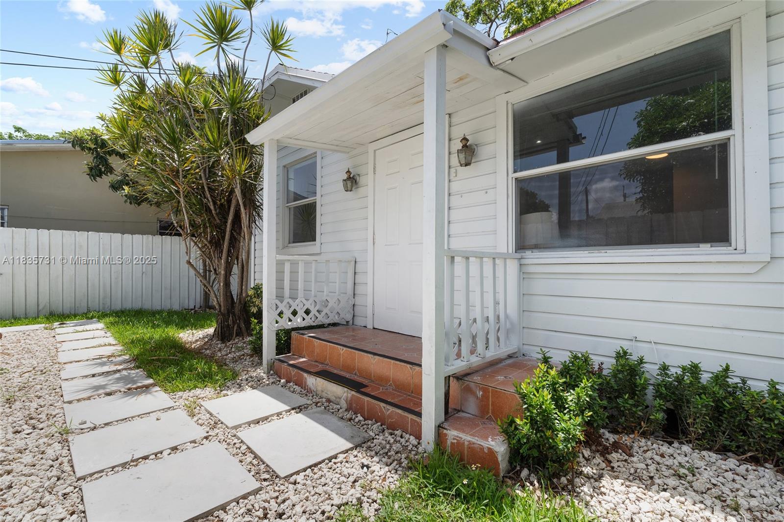See details / 2174 sq. ft. $ 2025-07-07 0 Photo
