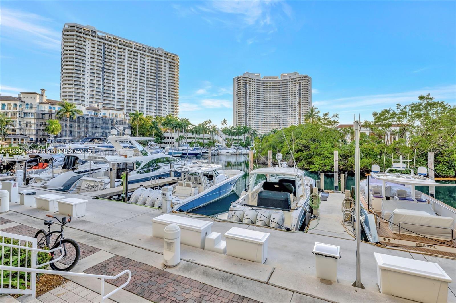 See details 701 3 / 3 2235 sq. ft. $ 2025-07-07 0 Photo