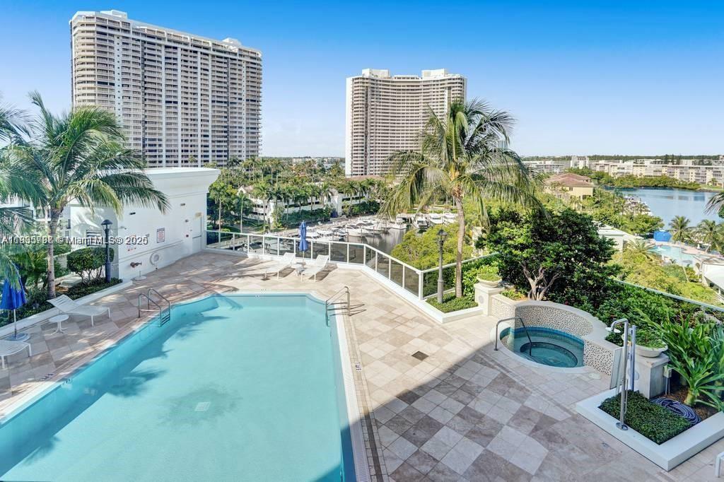 See details 701 3 / 3 2235 sq. ft. $ 2025-07-07 0 Photo
