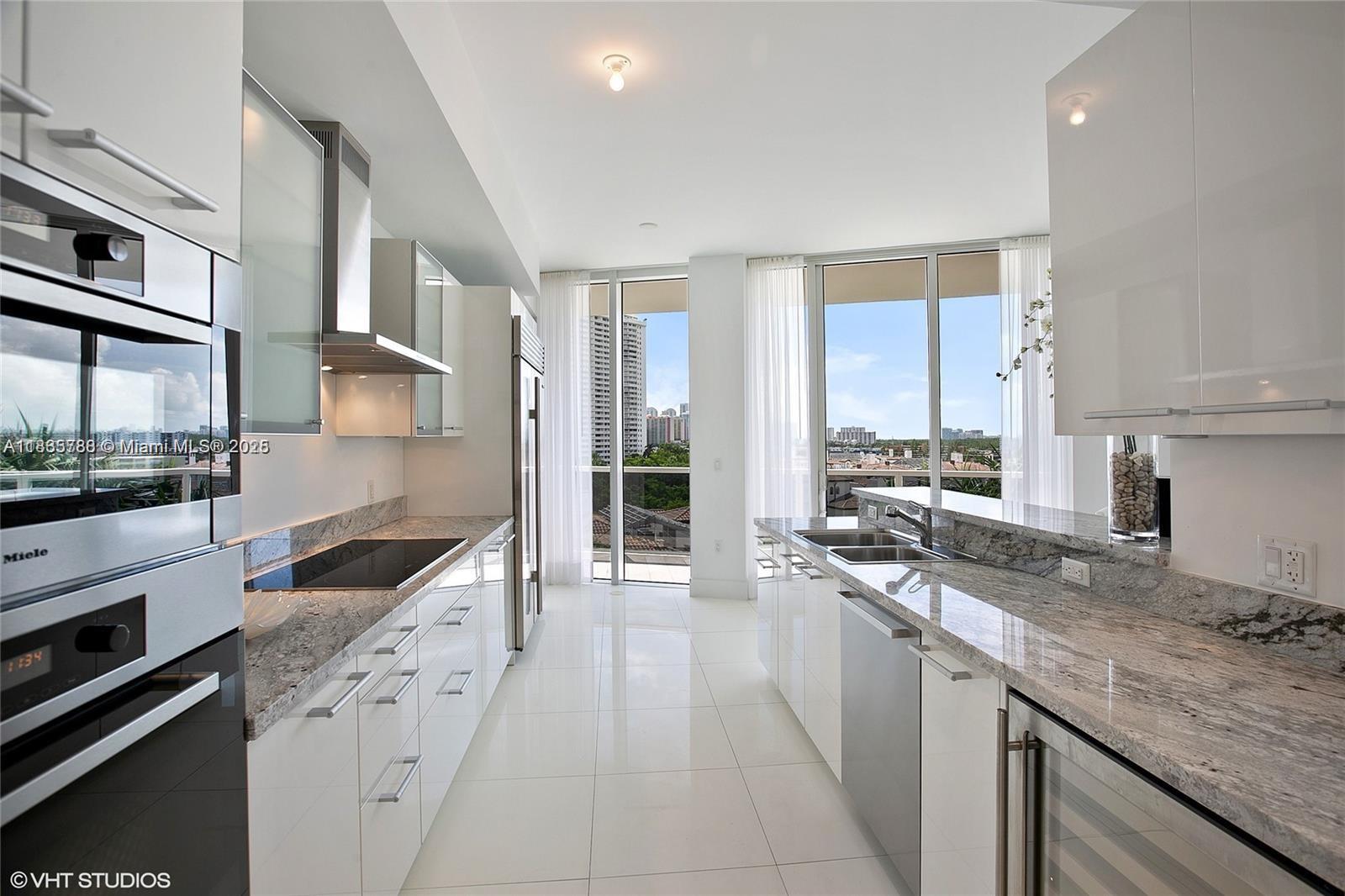 See details 701 3 / 3 2235 sq. ft. $ 2025-07-07 0 Photo