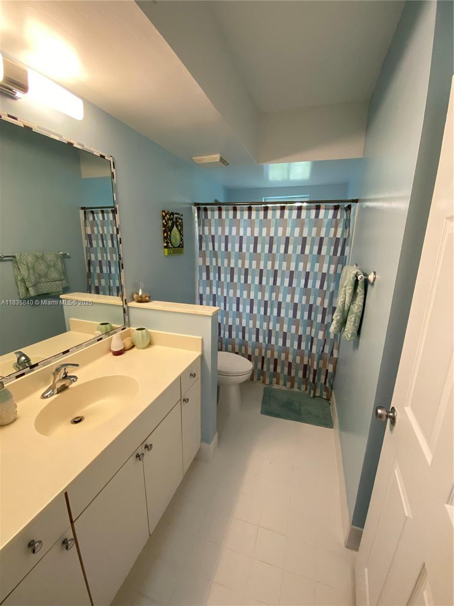 Photo of 17125 Bay Rd  #3105, Sunny Isles Beach, Florida, 33160 - 