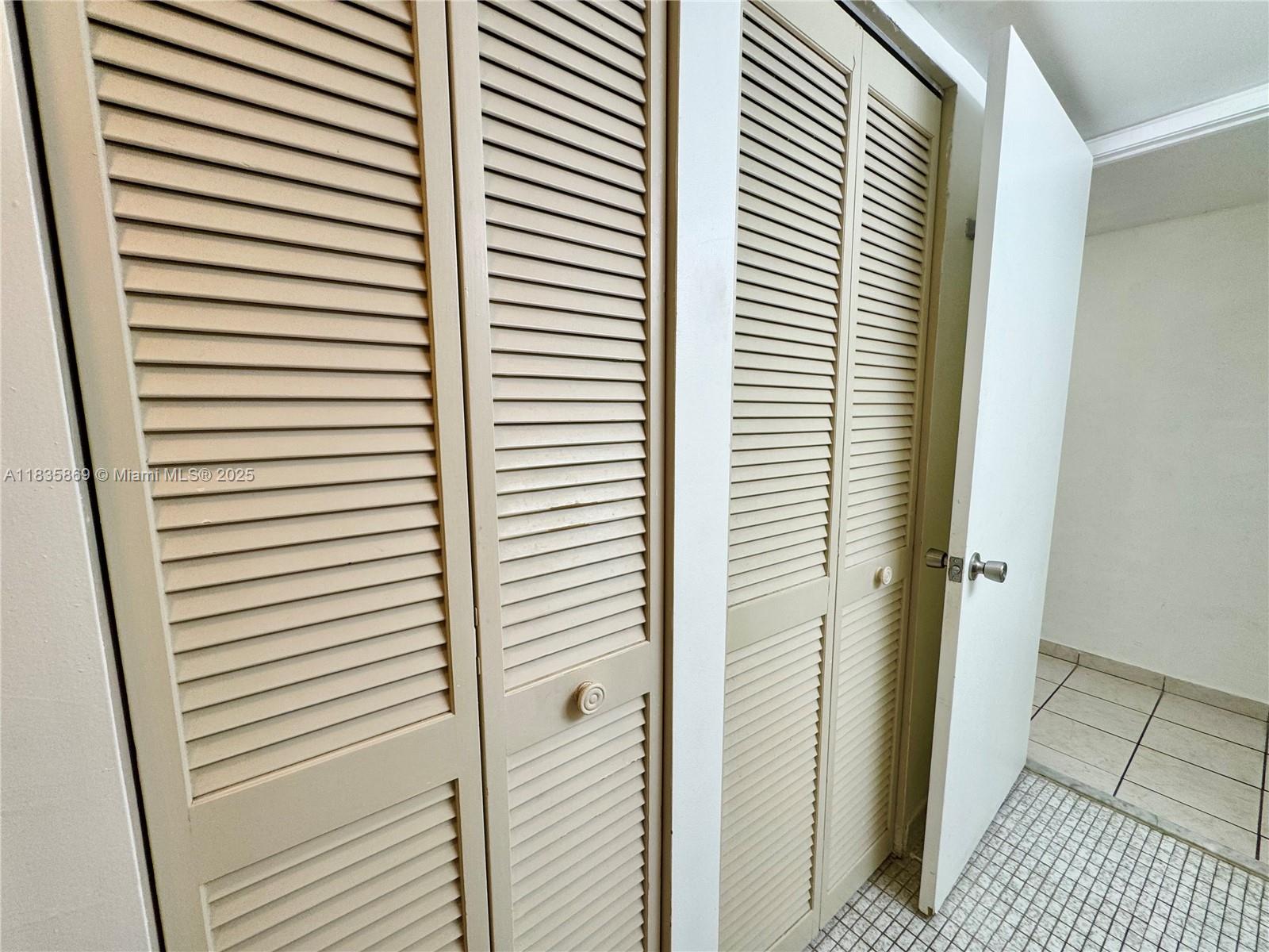 See details 1215 0 / 1 762 sq. ft. $ 2025-07-07 0 Photo