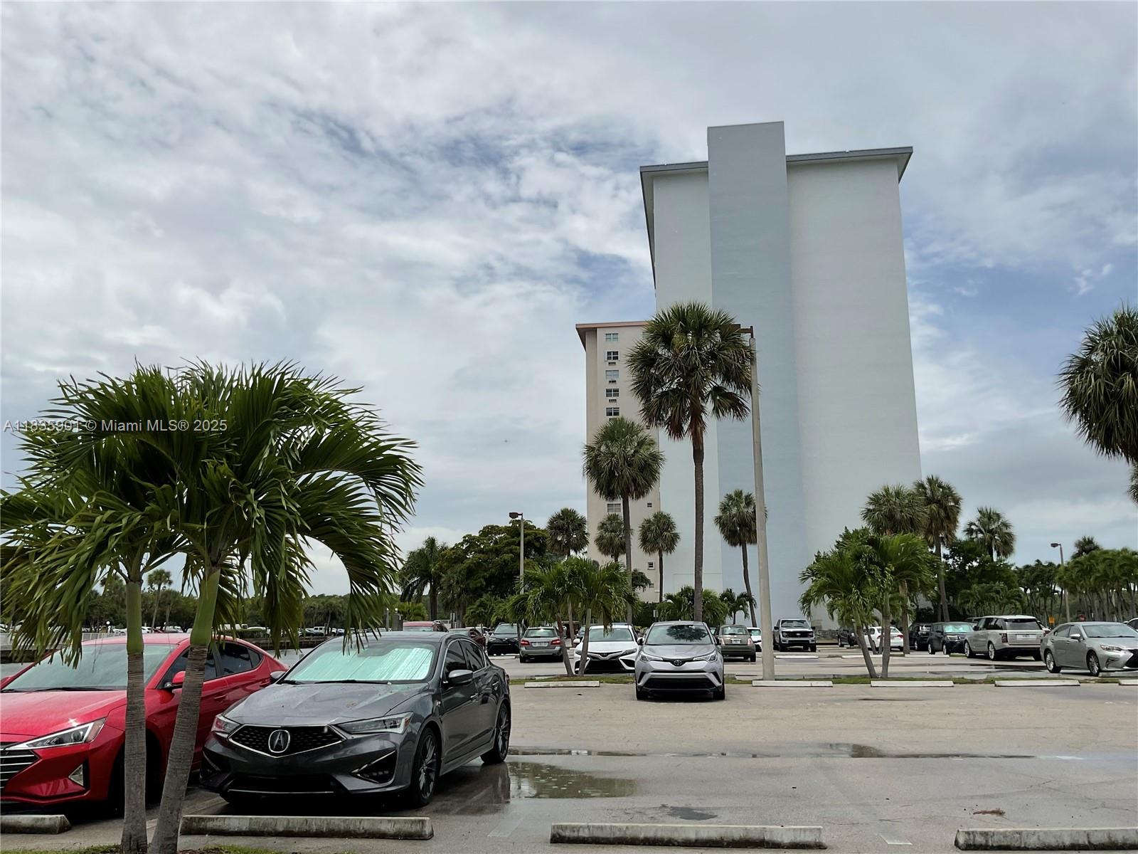 Photo of 400 Kings Point Dr #623, Sunny Isles Beach, Florida, 33160 -
